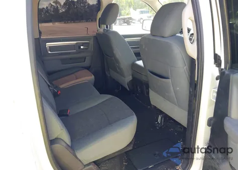 2020 Ram 1500 Classic Slt 4X2 6'4 Box из США, поврежденный, VIN 1C6RR6TT0LS135369